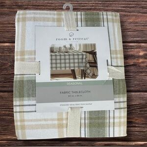 NWT Plaid Farmhouse Tablecloth 60" x 84" Green Tan/Yellow White